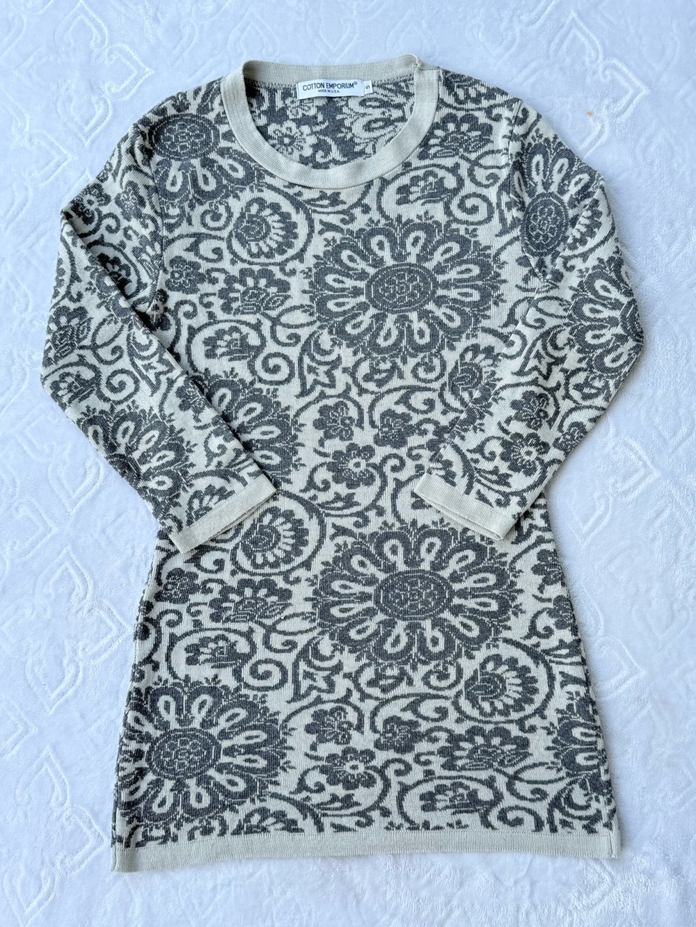 Cotton Emporium Dark Gray & Gray Floral Knit Crewneck Tunic